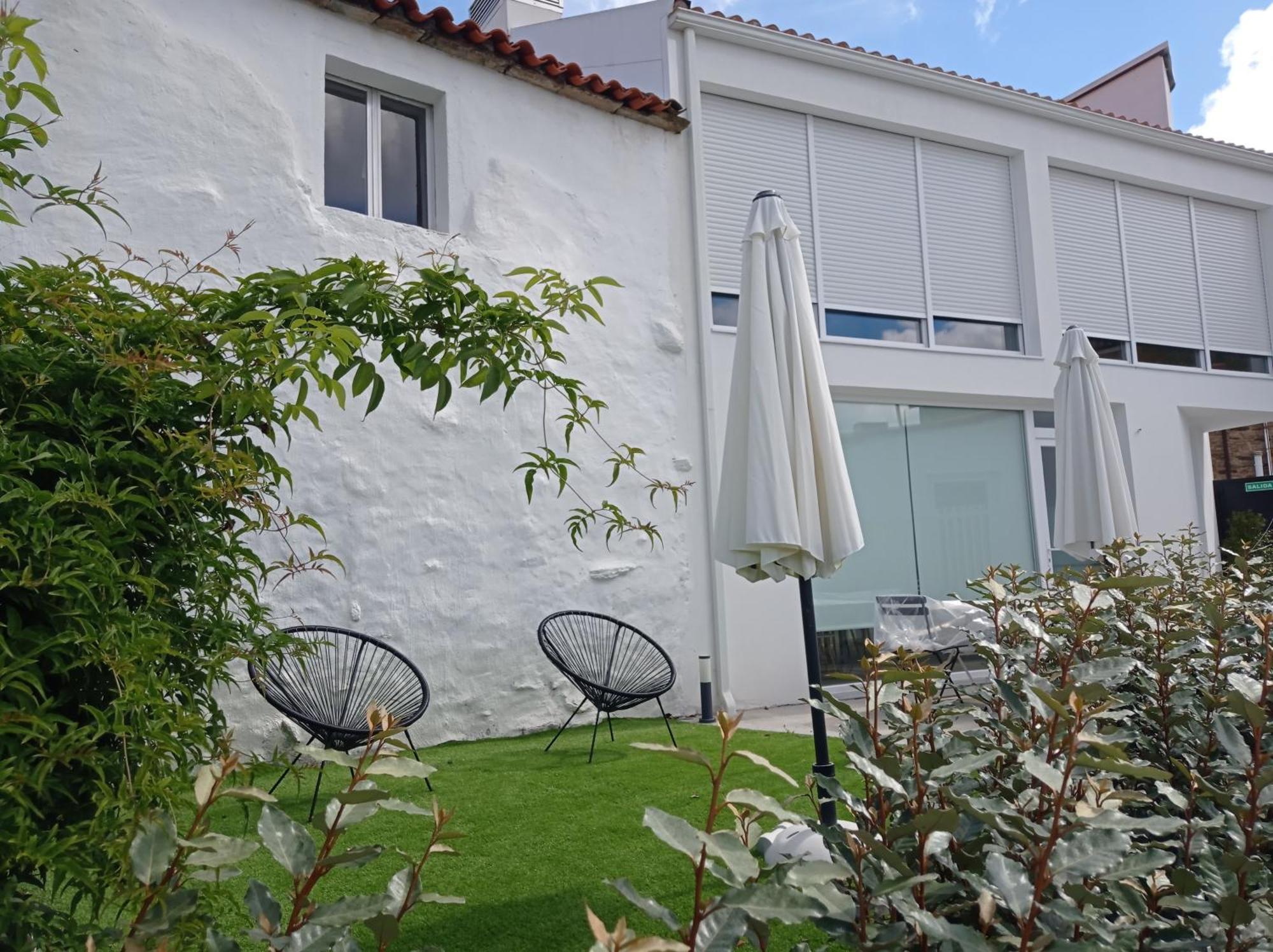 Casas Turisticas Lar Jardin - Parking Privado Santiago de Compostela Exterior photo