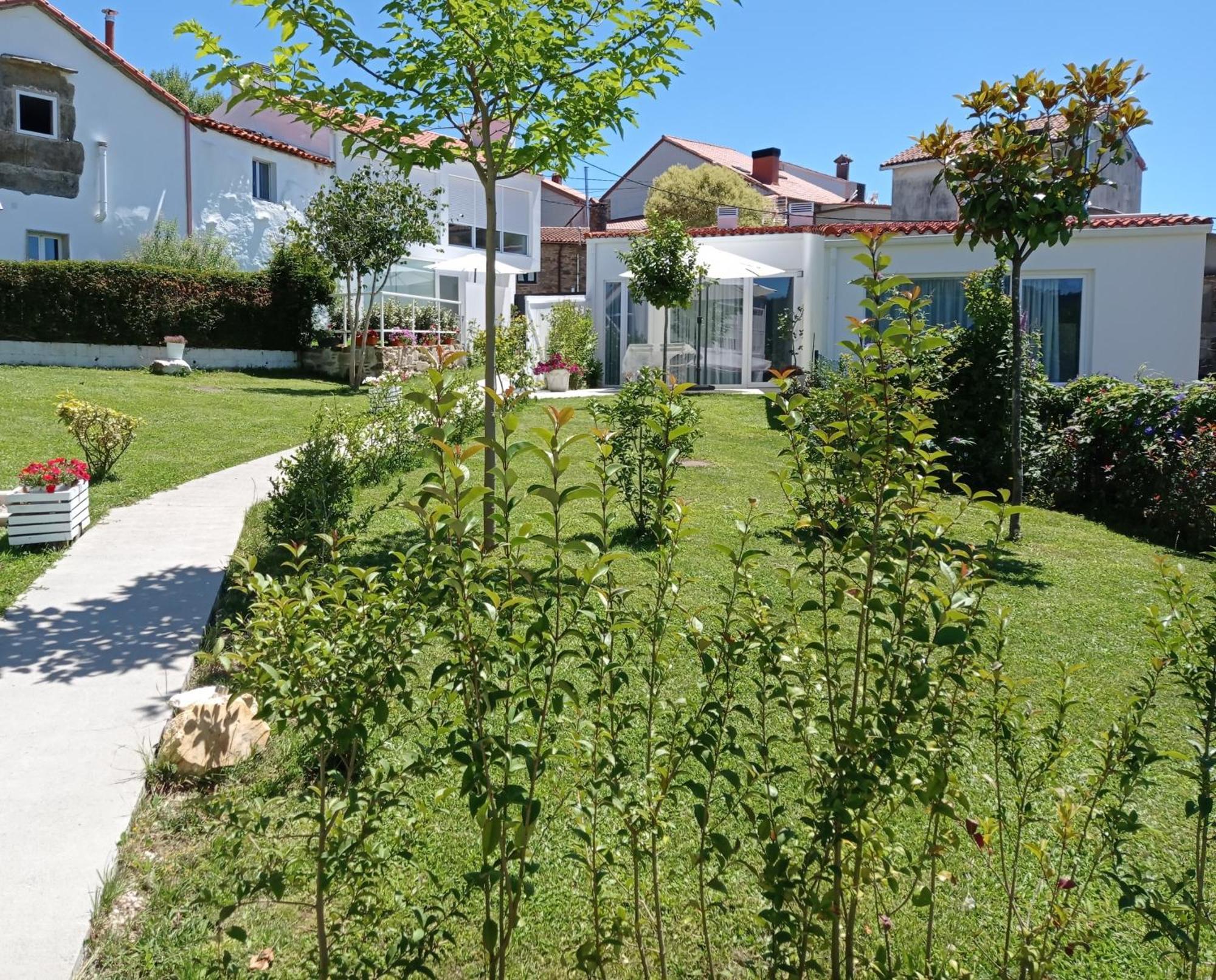 Casas Turisticas Lar Jardin - Parking Privado Santiago de Compostela Exterior photo