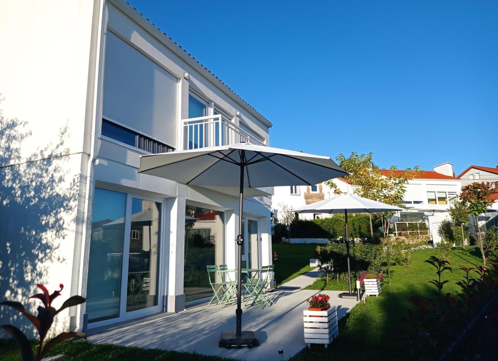 Casas Turisticas Lar Jardin - Parking Privado Santiago de Compostela Exterior photo