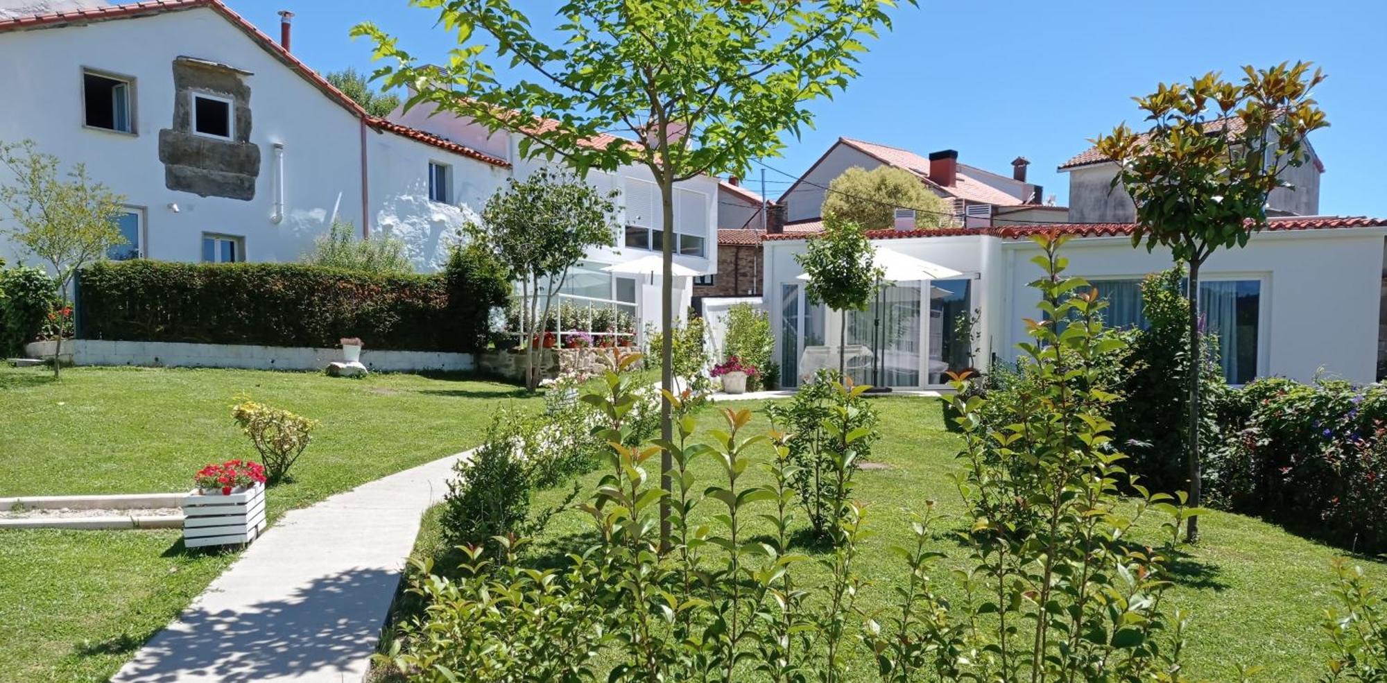 Casas Turisticas Lar Jardin - Parking Privado Santiago de Compostela Exterior photo